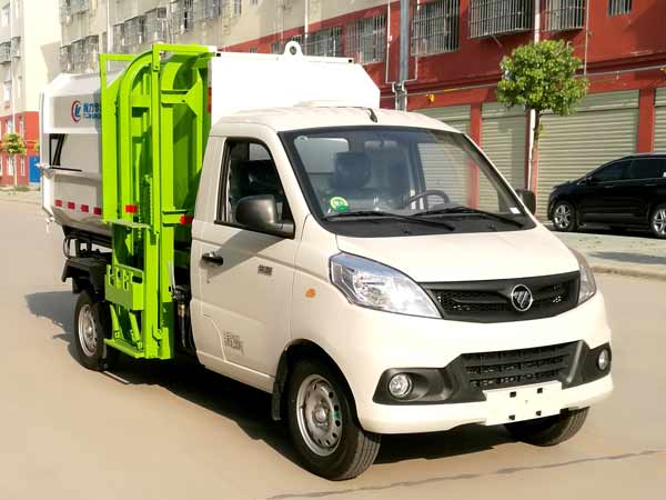 福田国六小型汽油自装卸式垃圾车