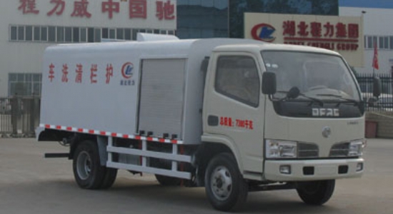 东风福瑞卡护栏清洗车